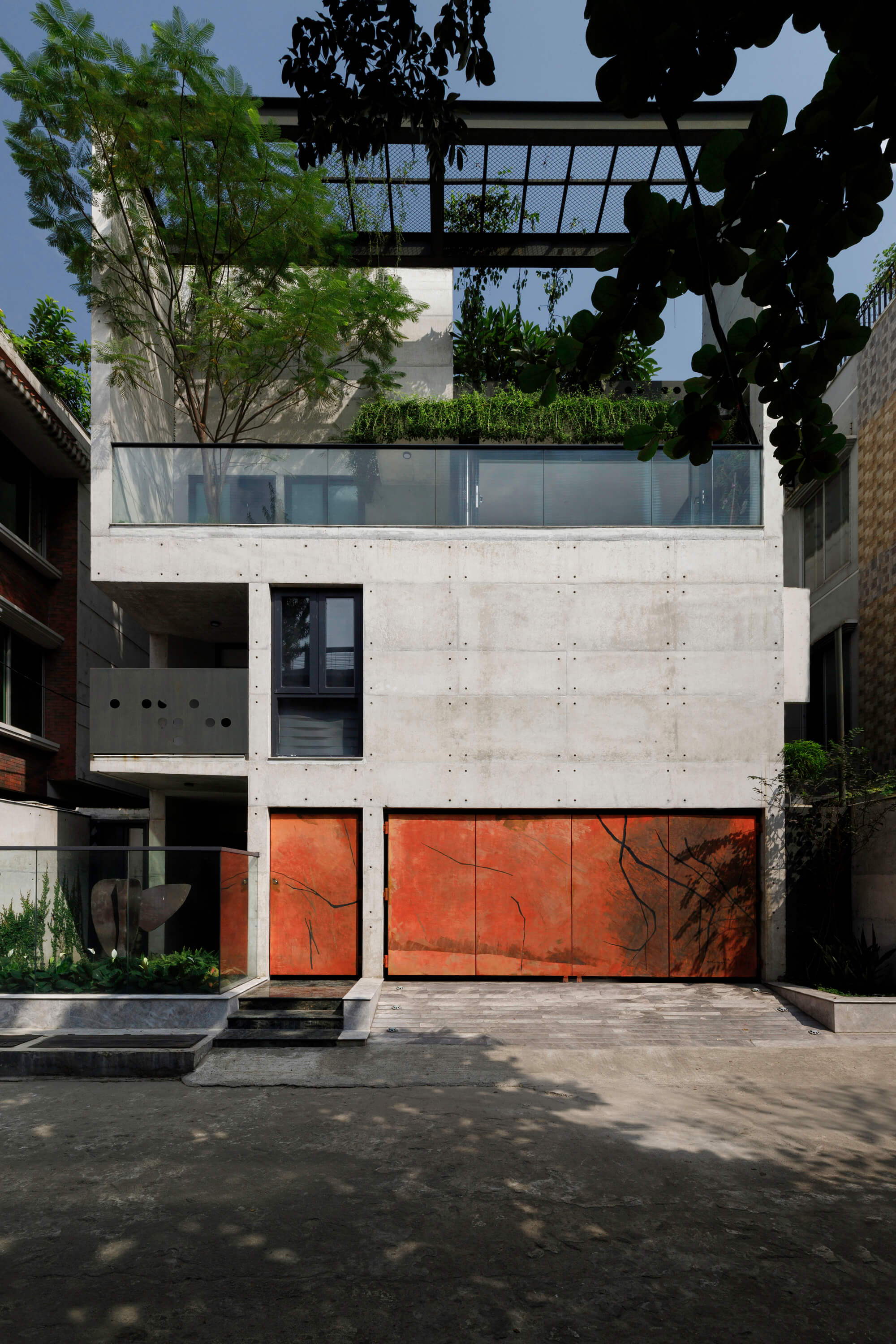 Amore - Omor Residence / Shatotto