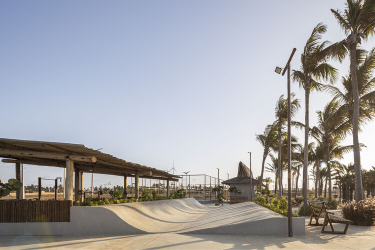 Vila Do Chapéu Square / Henry Teixeira arquitetura e Urbunismo - изображение 4 из 21