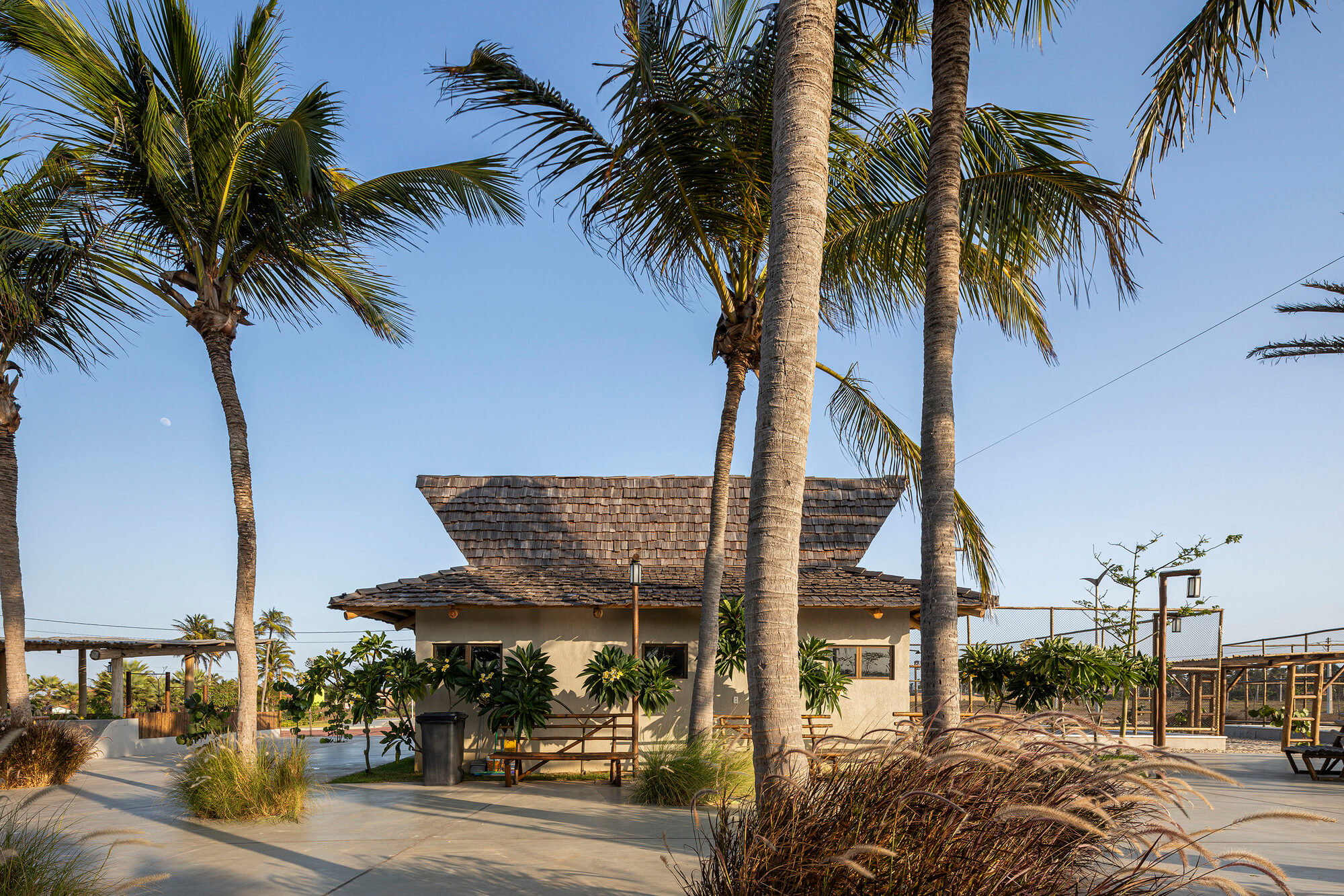 Vila Do Chapéu Square / Henry Teixeira arquitetura e Urbunismo