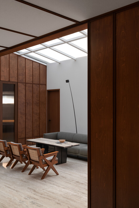 Lume Haus / Studio Prakruthi - Интерьерная фотография, дерево, дверь