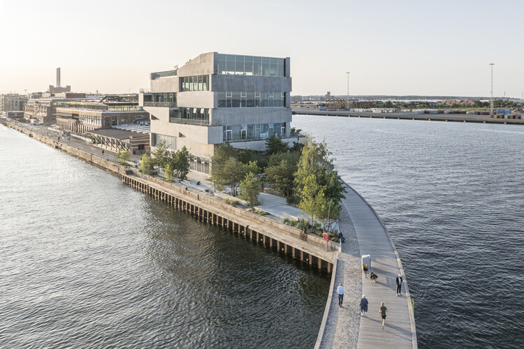 Читатели Archdaily выбирают, кто должен выиграть приз Притцкера 2025 года - изображение 4 из 11