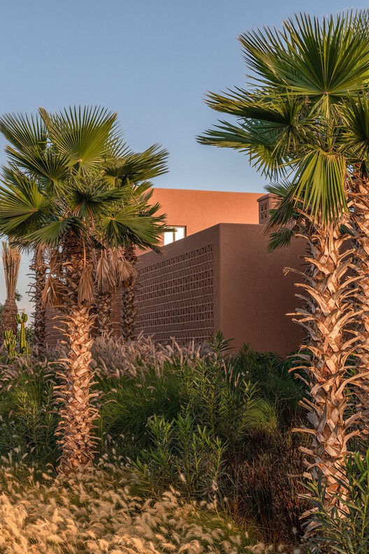 Villa Rosa / EH Atelier D'Architectures + LH Atelier + Sarah Poniatowski - изображение 34 из 41