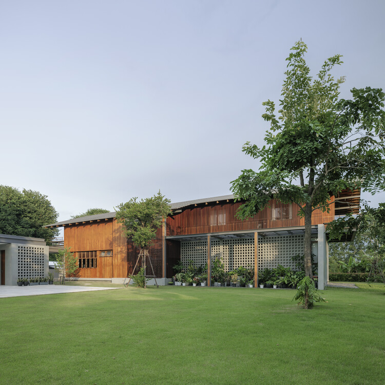 Utai Thani House / Мне нравится дизайнерская студия - изображение 5 из 44