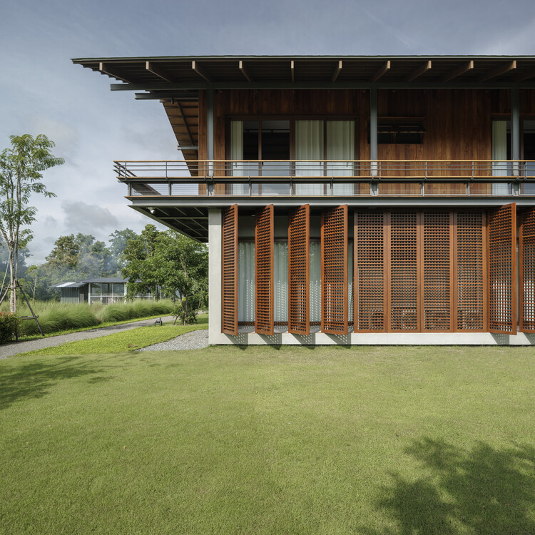 Utai Thani House / мне нравится дизайнерская студия - внешняя фотография