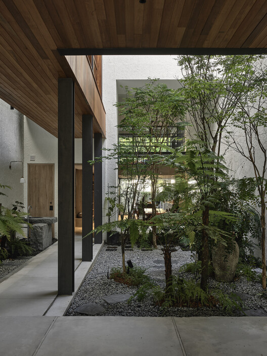 ОКУ House / Freight Architects - Внешняя фотография, двор