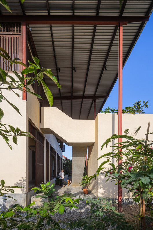DB Horizon House / SAL - внешняя фотография, двор
