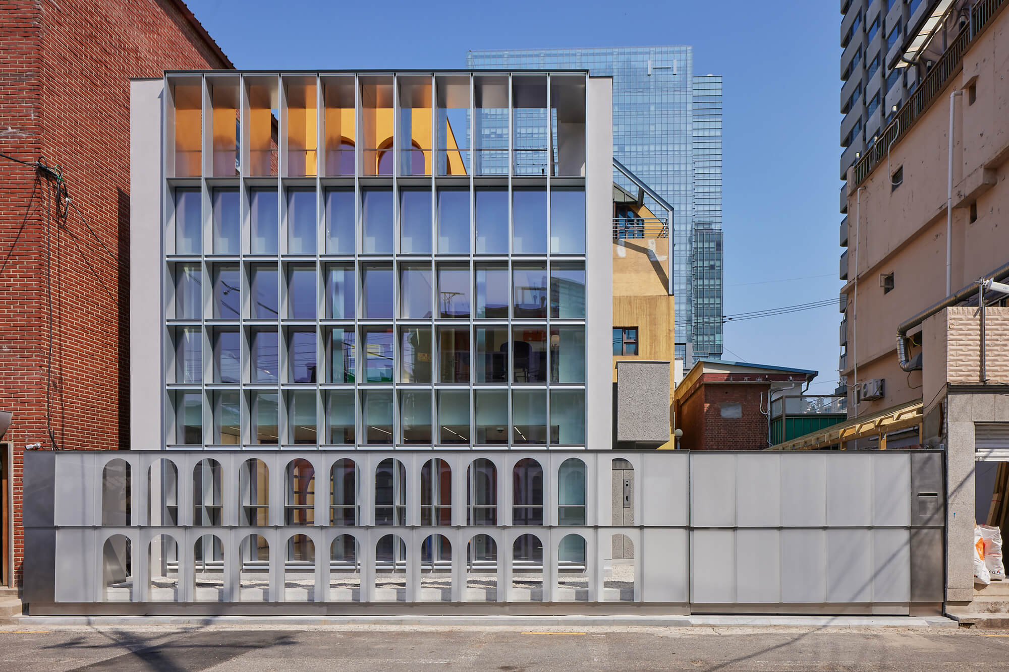 Yongsan francoreen hq / jya-rchitects