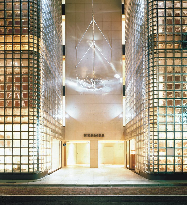 AD Classics: Maison Hermès / Renzo Piano Building Workshop - Интерьерная фотография, стекло