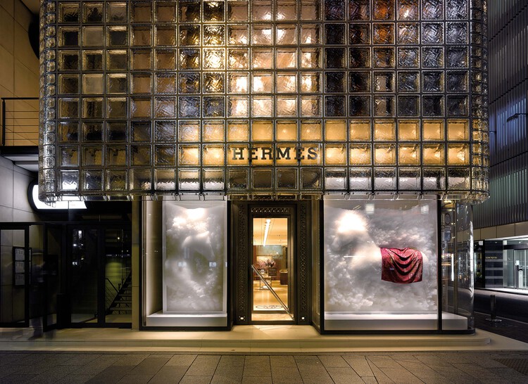 AD Classics: Maison Hermès / Renzo Piano Soide Workshop - Interior Photography