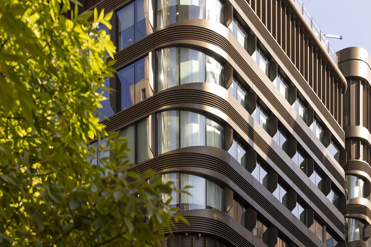 Parkline Place Commercial Tower / Foster + Partners - изображение 7 из 31