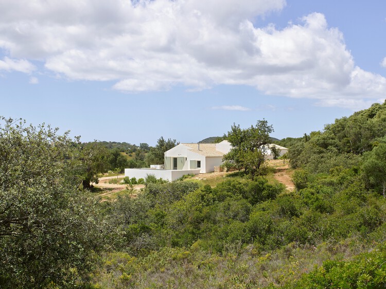 Дом в Agostos / Estudio ODS - изображение 7 из 28
