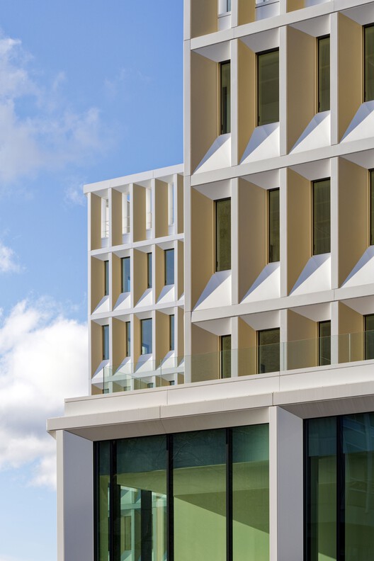 Nouveau Center Advmentatif d'Etat de Lyon / Snøhetta - Внешняя фотография