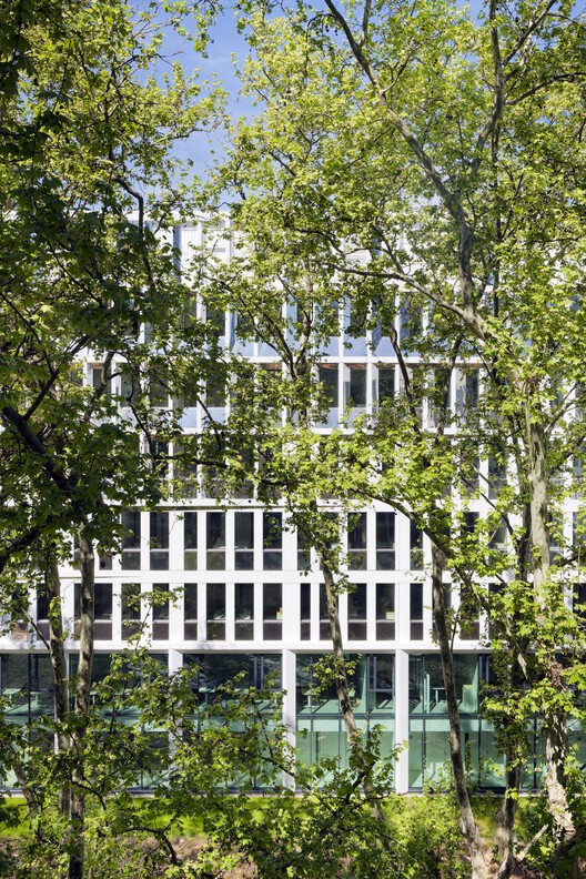 Nouveau Center Administratif d'Etat de Lyon / Snøhetta - изображение 31 из 33