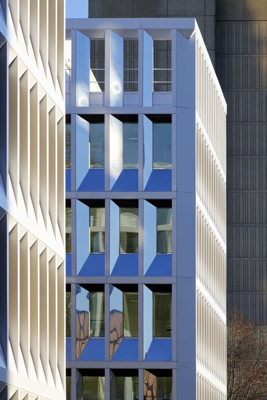 Nouveau Center Administratif d'Etat de Lyon / Snøhetta - изображение 15 из 33