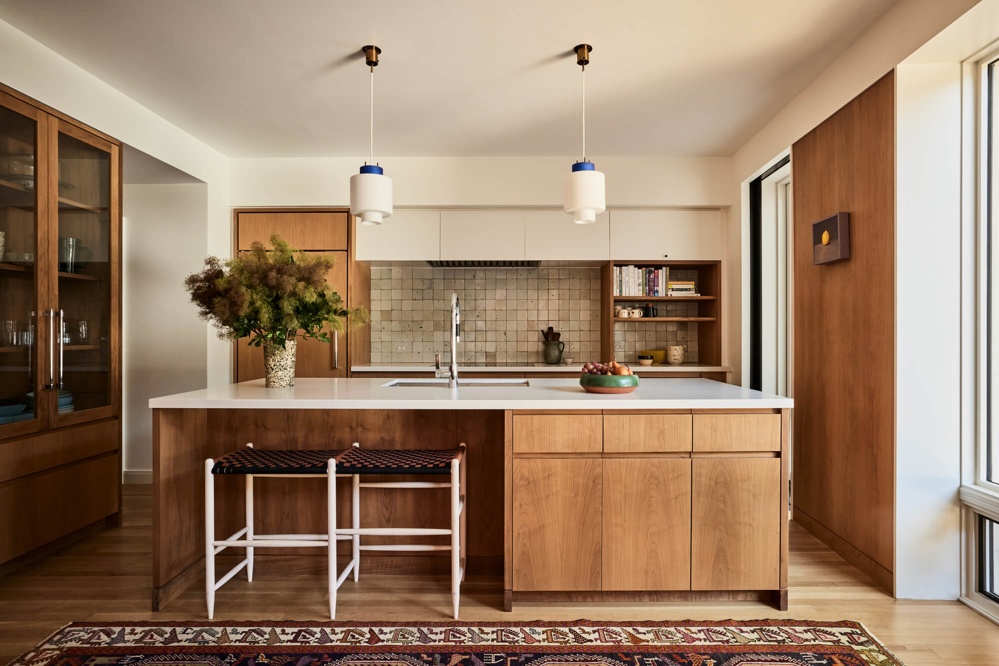 Парк склоп Neo-Tudor House / The Brooklyn Studio