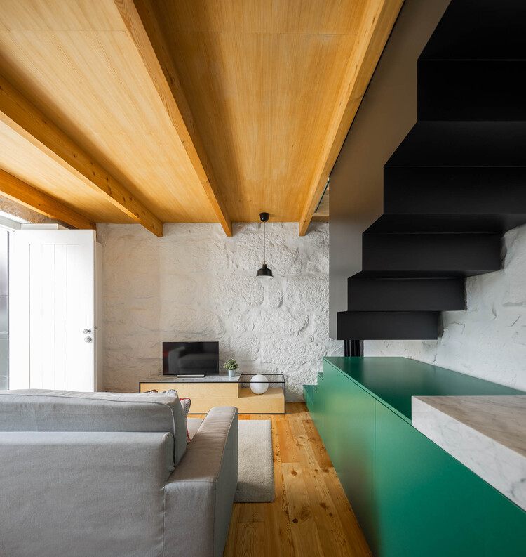 Covelo House / Spaceworders - Интерьерная фотография, дерево, освещение