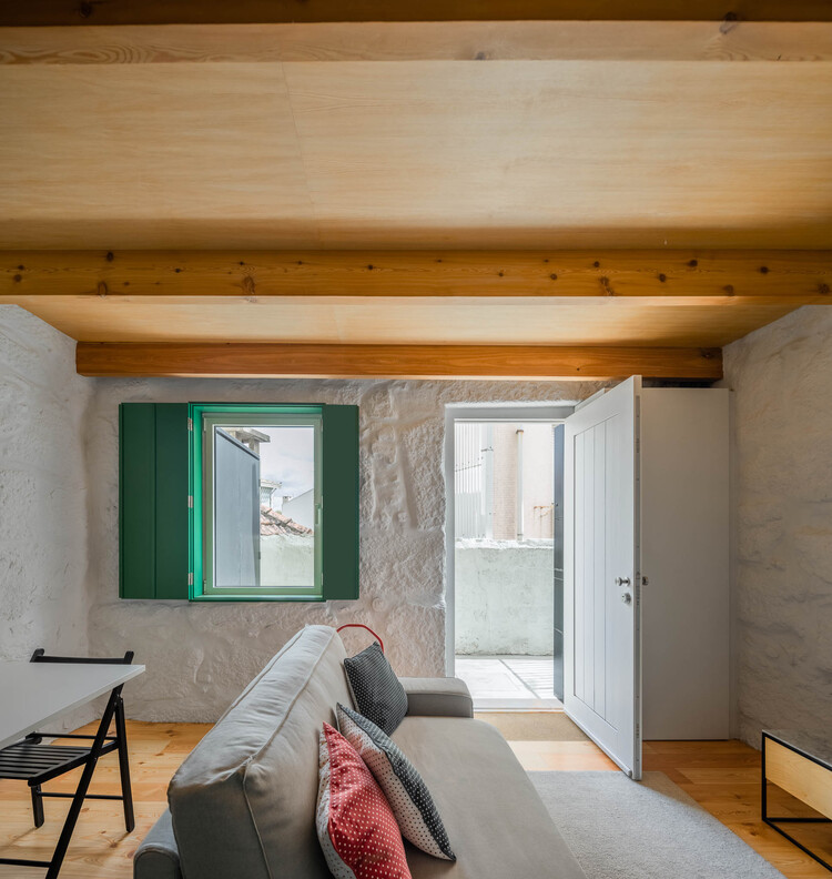 Covelo House / Spaceworders - Интерьерная фотография, дерево, стул