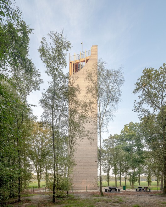 Сторожевая башня Einderheide / Next Architects - изображение 3 из 16
