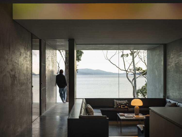 Vipp Tunnel Tasmania Painhouse / Room 11 Architects - Interior Photography, Coast