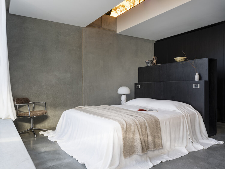Туннель VIPP Tasmania Hasterhouse / Room 11 Architects - Интерьерная фотография, спальня, кровать, освещение