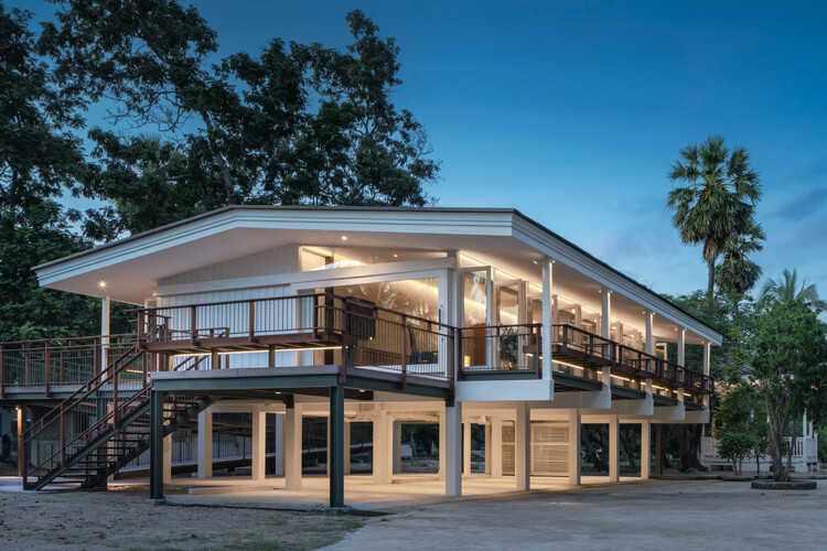 Baan Rom Taan House / if (интегрированное поле) - внешняя фотография, колонка