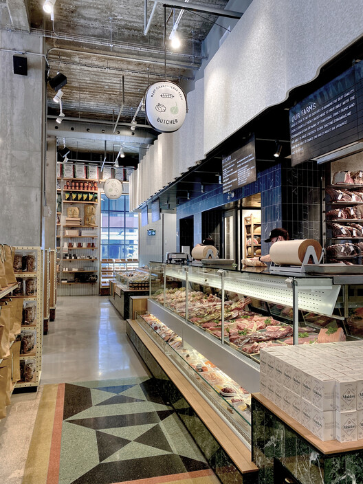 Сток TC Culinary Emporium / Giannone Petricone Associates Inc. Архитекторы - изображение 7 из 24