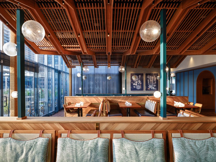 Stock TC Culinary Emporium / Giannone Petricone Associates Inc. Архитекторы - Интерьерная фотография, лес, стул