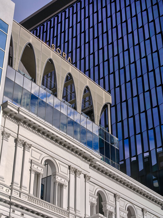 Sora Rooftop Bar & Restaurant / Pact Architects - Внешняя фотография, фасад, стекло