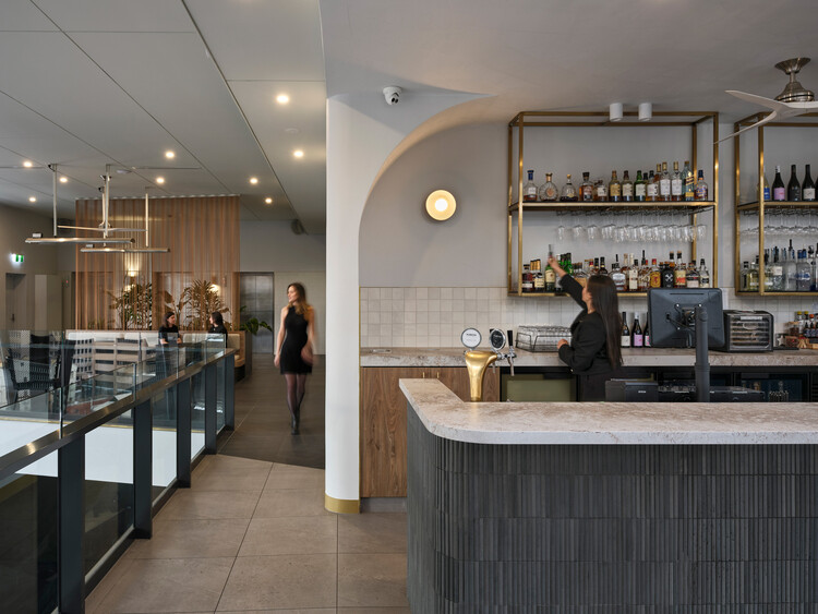 Sora Rooftop Bar & Restaurant / Pact Architects - изображение 6 из 16