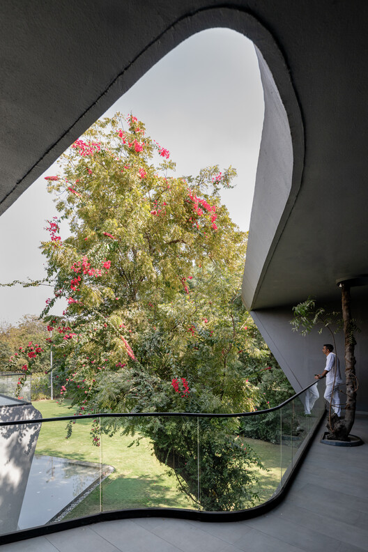 Девять X Nine House / Sanjay Puri Architects - Interior Photography, Concrete