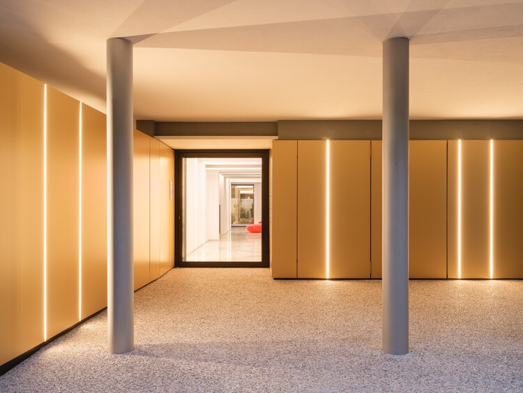 De Amicis 154 Residencial Building / Giovanni Vaccarini Architetti - изображение 4 из 33