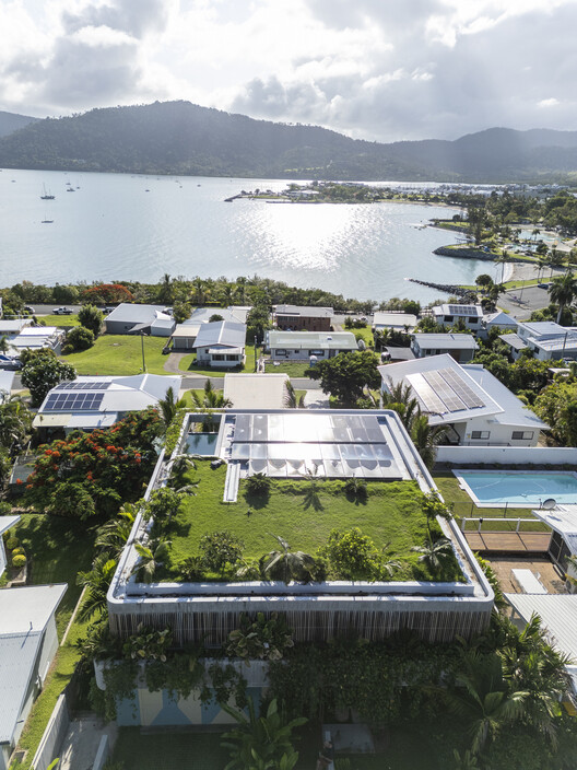 Airlie Beach House / Glyde Bautovich - изображение 37 из 49