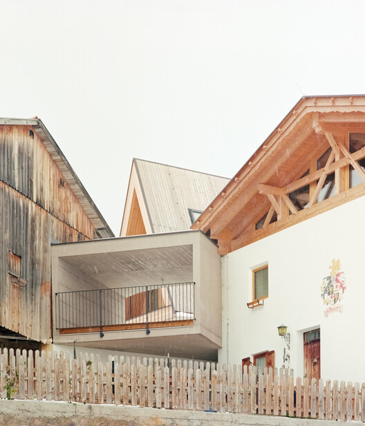 BS HOF House / Alpina Architects - Interior Photography, Wood, Balcony