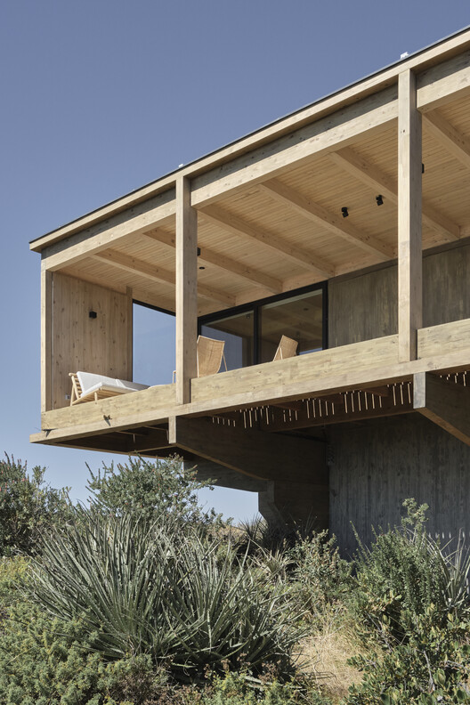 CR House / Lote Arquitectura + Игнасио Феррейра - изображение 3 из 36