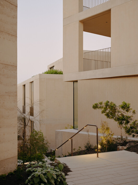 Como Terraces Residence / Carr - изображение 26 из 41