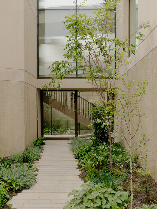 Como Terraces Residence / Carr - изображение 9 из 41