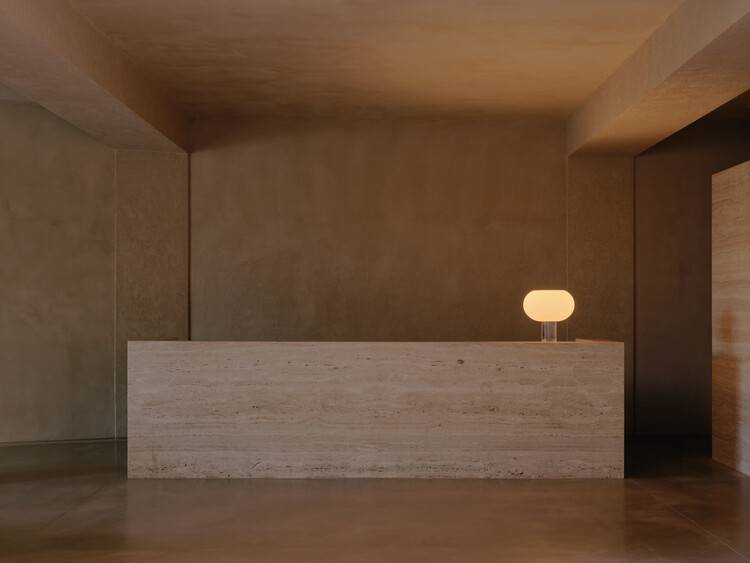 Como Terrace Residence / Carr - Интерьерная фотография, бетон