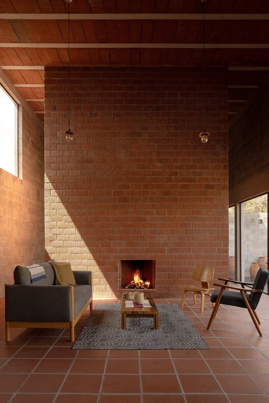 Nogal House / Escobedo Soliz - изображение 10 из 33