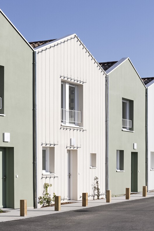 Vassivey Social Housing / Elluin Duolé Gillon Architecture - Экстерьерная фотография, фасад