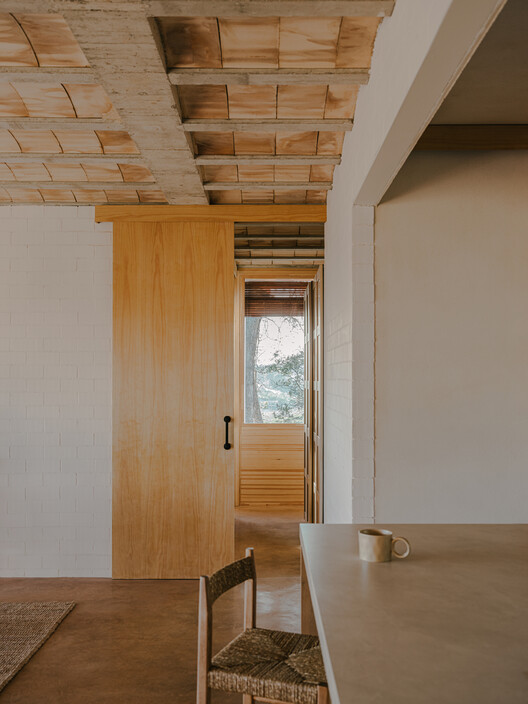 Пассивный дом Lliçà de Vall / Arquitectura Local - Интерьерная фотография, дерево, луч