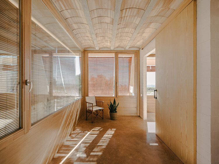 Пассивный дом Lliçà de Vall / Arquitectura Local - Interior Photography, Wood