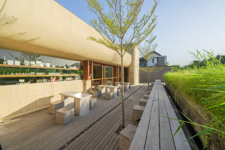 Sensorium Tropical Shelter / Arti Design Studio - изображение 2 из 26