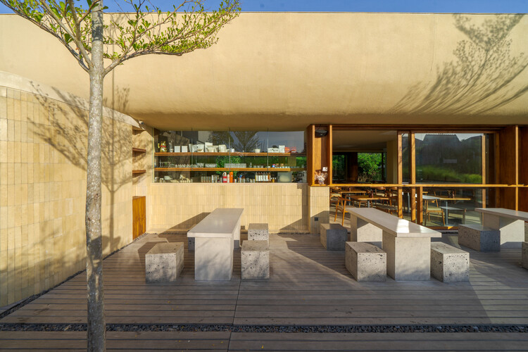 Sensorium Tropical Shelter / Arti Design Studio - изображение 8 из 26