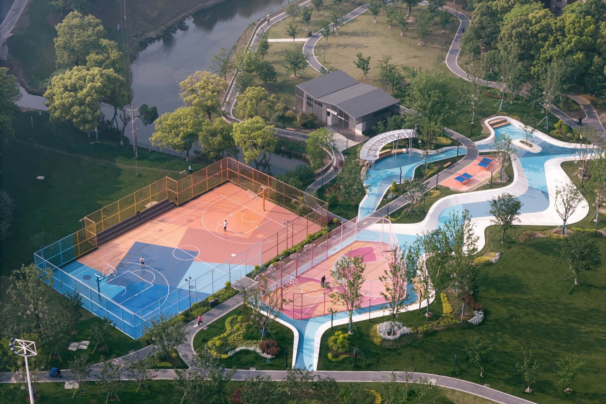 Huachiao Vibrant Sports Park / Soba