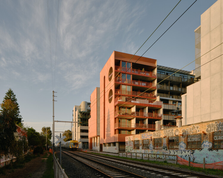 Nightingale Village Lewlfield / Kennedy Nolan Architects - Extery Photography, Balcony