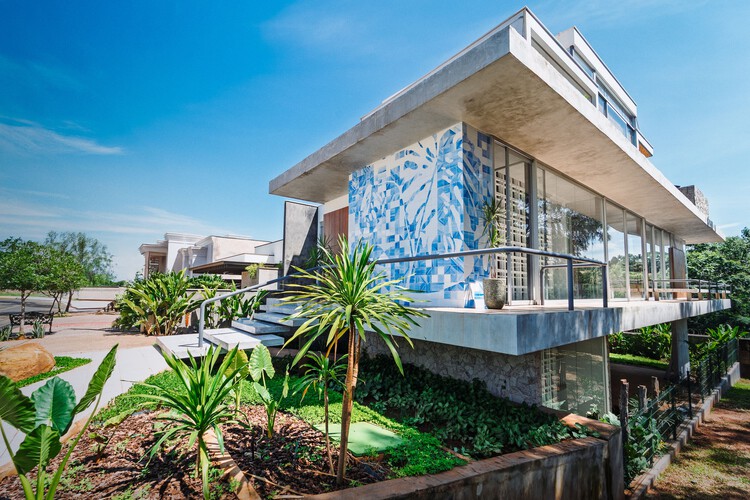 Casa Da Mata / Marise Calçavara Arquitetura - внешняя фотография, сад, балкон