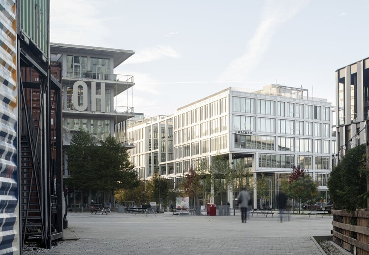 Wacker House Office Building / CF Møller - внешняя фотография