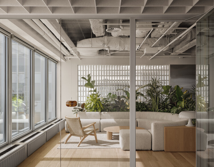 TEC Energy Office / MRDK - Интерьерная фотография, гостиная, стул