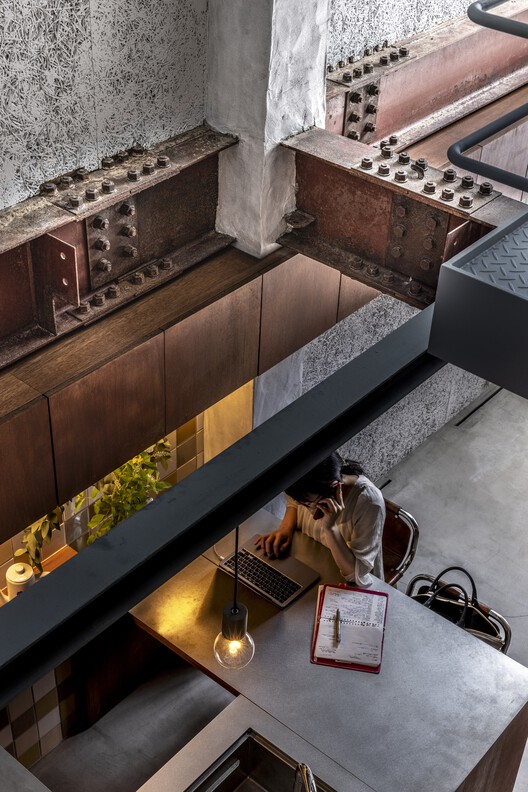 T.House / Ogawaa Design Studio - Интерьерная фотография, кухня, луч
