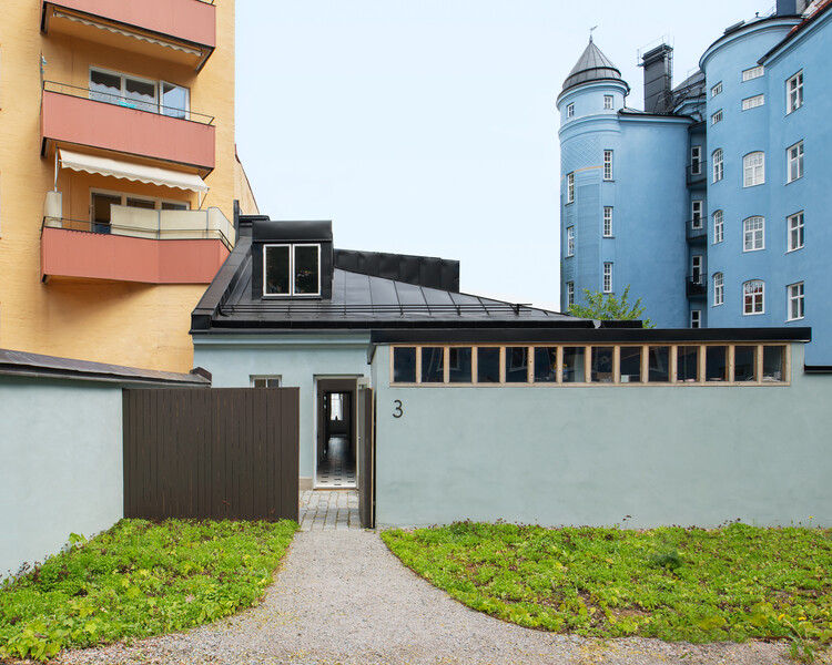 Дом Courtyard в Уппале / Jägnefält Milton - Экстерьем фотография
